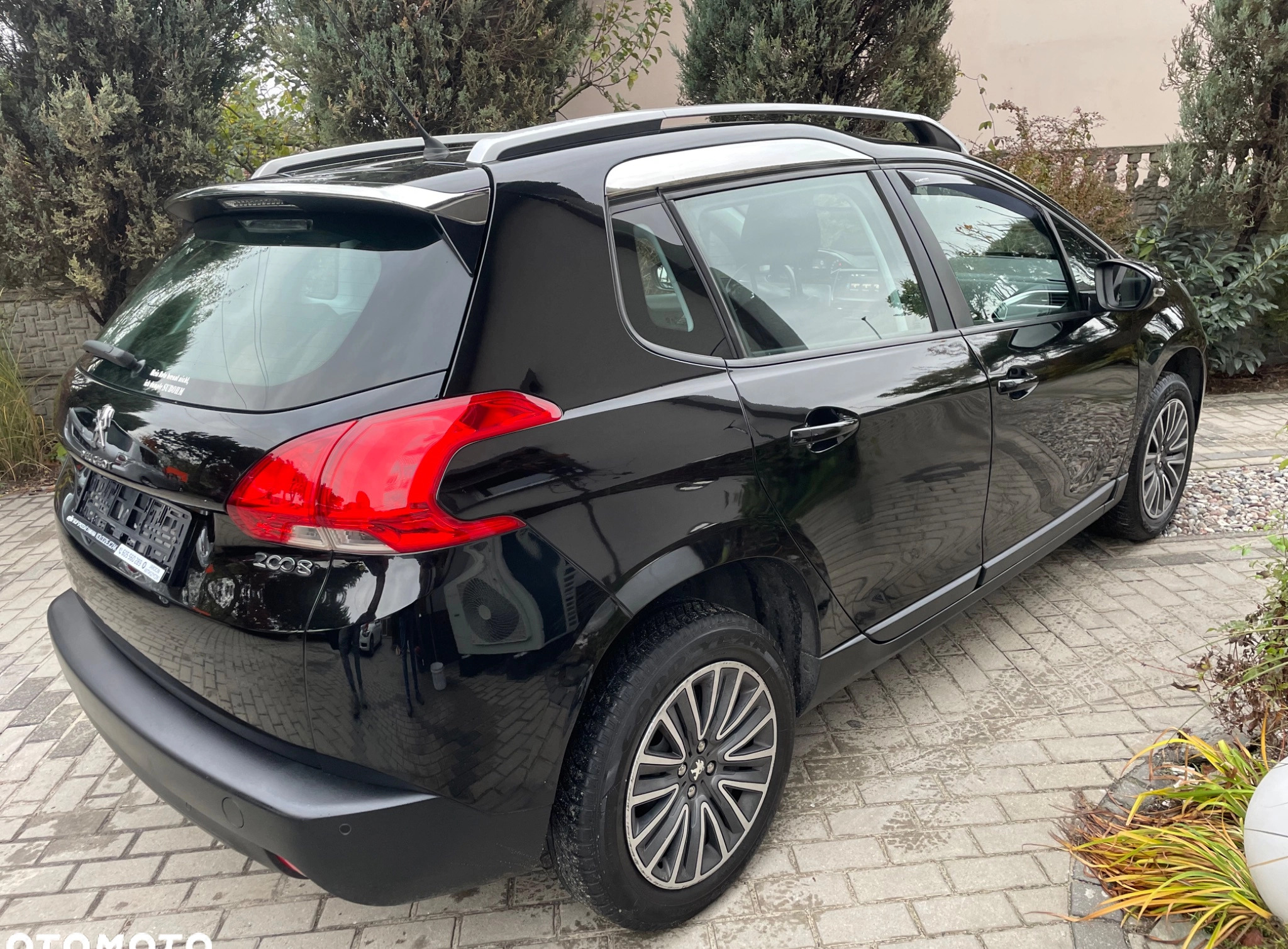Peugeot 2008 cena 36700 przebieg: 140000, rok produkcji 2016 z Jarocin małe 172